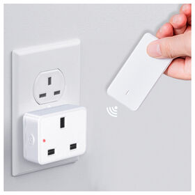 UK Standard Plugs & Sockets With Wireless Remote Control 600 Ft Range Wireless Light Switch for Household Appliances