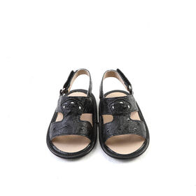 En gros Cuir Souple Bébé Sandales Semelle Lumineuse Chaussures pour Garçons et Filles pour Été et Hiver Saisons