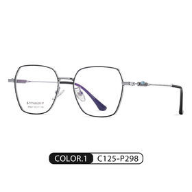 Trendige, leichte, IP-beschichtete, geometrische Fassung, komfortable Myopie-Brille, optische Titanbrille für Damen