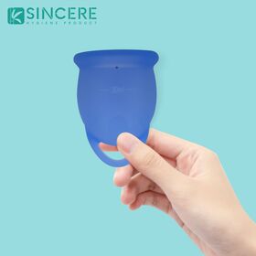 Kostenloses Muster Wiederverwendbare, auslaufsichere, weiche Tasse IS013485/IS09001 Kleine, mittlere, große Menstruationstassen