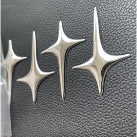 Parche de goma personalizado de fábrica TPU Transferencia de calor Silicona Logotipo de marca en relieve 3D Plancha de marca en la etiqueta