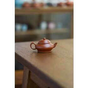 Yixing Handmade Large Capacity Curved Teapot Purple Clay High-End Kung Fu Ceramic Tea Pot and Tea Set custom items