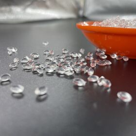 Professioneller Lieferant von hochwertigem, superweichem TPU-Material mit hoher Rückfederung für Sohlen und Einlegesohlen von Alltagsschuhen