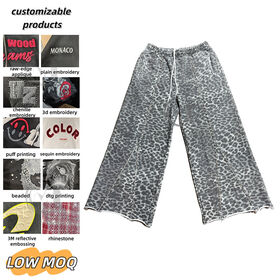 Herren French Terry Sweatpants mit individuellen Nietbesatz, Leoparden-Vollflächendruck, Vintage-Waschung, Siebdruck, Baggy-Schnitt, weitem Bein und aus 100 % Baumwolle