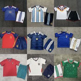 Fußball-Trikotsets für Kinder der Nationalmannschaften der Weltmeisterschaft 2026: Deutschland, Spanien, Portugal, England, USA, Brasilien, Italien, alle Länder