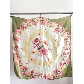 Customized Stylish Floral Digital Printed Scarf in Green and Beige Colorspolyester Scarf