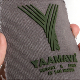 Logo en Silicone Imprimé en 3D avec Design en Relief pour Transfert Thermique à Repasser sur Sweats à Capuche, Casquettes, T-Shirts Fabriqué à Partir d'Étiquettes en Silicone