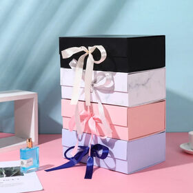 Wholesale Recyclable Folding Magnetic Flip Cover Gift Box Embossing Logo Sponge Liner Matt Lamination for Convenient