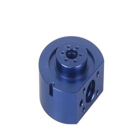 CNC del OEM que trabaja a máquina el acero inoxidable y las piezas de precisión azules coloridas anodizadas aluminio con el alambre EDM que muele de torneado servicios