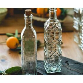Ribbed Glass Bottle with Cork for Homemade Wine and Spirits