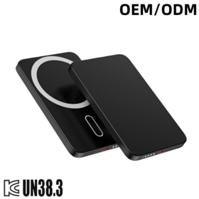 Banco de energía magnético portátil personalizado ultra delgado de aluminio KC de alta calidad, 5000 mAh, negro, mini powerbank de carga inalámbrica para teléfono