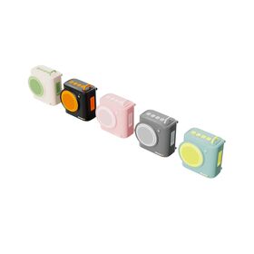 مكبر صوت بلوتوث صغير مع كاميرا OEM، بطارية 1200mAh، وظائف BT، TF، USB، FM، TWS، أزرار وظيفة كاميرا الهاتف المحمول، ألوان متعددة للاختيار