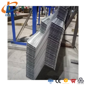 Port Container Crane Wind Restraint S355JR Q345B A572 Gr50 Measurement 200x110x7mm Z-shaped steel