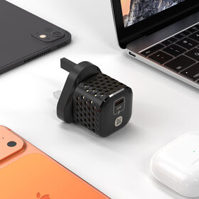 شاحن جداري GaN صغير الحجم 65 واط لتبريد الحرارة لجهاز MacBook Pro - شاحن سريع وصغير