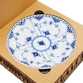 European Country Style Ceramic Dinner Plate 10 Inch Blue Floral Porcelain with Filigree Intricate Detail for Elegant Table Setting