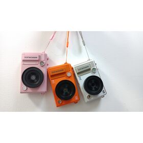 4K CCD Digitalkamera mit 180-Grad-Schwenkbildschirm (2,8 Zoll), 48MP, Anti-Shake, eingebautem Blitz, Stativ und magnetischem Beauty-Licht