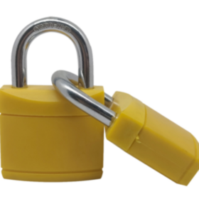 قفل مصنع OEM مطلي بالبلاستيك والحديد عالي الجودة بمفتاح رئيسي للبيع بالجملة - قفل مضاد للسرقة للخزانة والسفر وحقيبة السفر