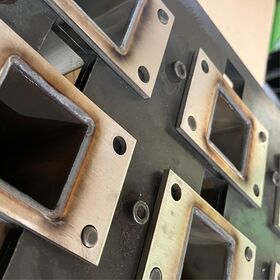 Composants de Fabrication de Métal sur Mesure de Précision Exquise, Pliage CNC Avancé et Emboutissage