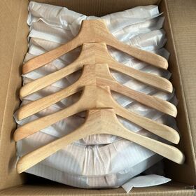 Fabricant de Cintres en Bois - Cintres en Bois - Fournisseur de Cintres en Bois de Luxe - Cintre en Bois de Haute Qualité pour Costume - Cintre en Bois pour Manteau