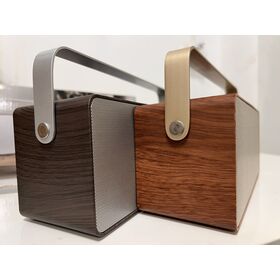 Altavoz portátil de Bluetooth, 16W, manija de aluminio, grano de madera, Bluetooth 5,4, TF, AUX., radiador bajo pasivo, OEM, venta al por mayor barata