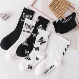 Haut de gamme conception prix Usine Respirant En Vrac Coton Blanc Et Noir Papillons Femme Chaussettes