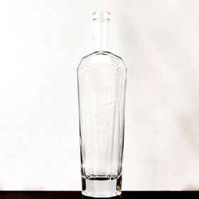 750ml Tall Faceted Glass Liquor Bottle with Embossed Shield Pattern Premium Spirits Packaging