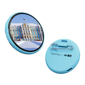 Heiß verkaufende fortschrittliche elektronische Mystery-Box, intelligente KI-Digital-Pin-Namensschild mit LED-Leuchten und Touchscreen, Anime-Souvenirs