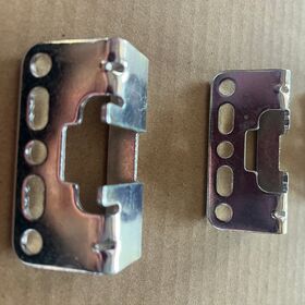 We fabricate custom metal components by employing specialized CNC bending, high-precision stamping, and refined craftsmanship.