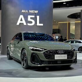 Sedan Mewah Performa Tinggi A5L Versi Sport Penggerak 4 Roda dengan Mesin 2.0T