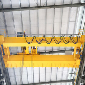 Grue électrique de déplacement aérien de poutre de double de 30 tonnes avec le crochet Grue électrique de norme européenne de ventes directes d'usine 25 tonnes