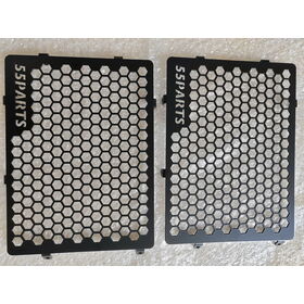 Metalllaserzuschnitt und -biegeteile aus Aluminium & Stahl für staubfreie Werkstätten, Pulverbeschichtung Schwarz