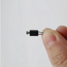 OEM Dia 4mm Coreless DC Vibration Motor 3V 15000RPM com durabilidade aprimorada para precisão háptica Feedback em aplicações de brinquedos
