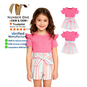 Set Pakaian Musim Panas Bayi Perempuan: Atasan Garis Pelangi Lengan Terbang, Celana Pendek Polos Ruched, Pakaian Anak 2 pcs 3M-24M