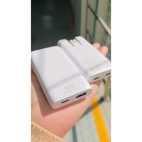 OEM/ODM 30W pocket battery charger single C for all electrical device charger and Quick Charge