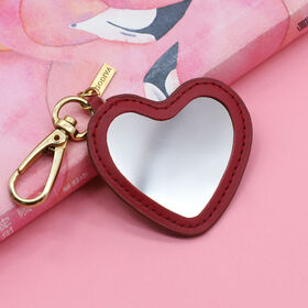 Preço competitivo Forma Coração Vermelho PU Couro Portátil Pequeno Compacto Maquiagem Espelho De Bolso com KeyChain