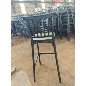 2026 Lightweight Portable Plastic Chair Easy to Clean Ideal for Indoor Dining and Outdoor Camping Gathering Scenes
