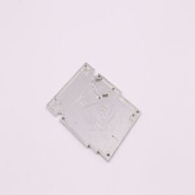 IATF 16949 a certifié les pièces de usinage de commande numérique par ordinateur a anodisé le logement rond en aluminium rotation de haute précision de 8mm
