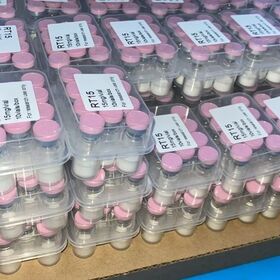 Approvisionnement direct d'usine en matières premières peptidiques, R&D professionnelle en laboratoire, poudre peptidique en vrac stable de haute pureté