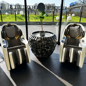 GUOHENG Business Coin Bill Operated Commercial 4d zero Gravity Full Body Vending Massage Chair with Credit Card Machine