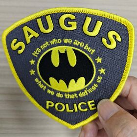 Patch Bordir Kualitas Premium dengan Tepi Merrow Berkelanjutan, Desain 3D, Slogan Polisi Saugus OEKO-TEX: Apa yang Kami Lakukan