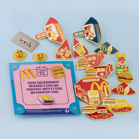 Custom Holiday Souvenir Metal Enamel Lapel Pin Badges