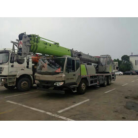 High Efficiency Hydraulic Hoisting Vehicle 80 Ton Long Five Section Boom Mobile Truck Crane With Powerful Lifting Moment QY80V