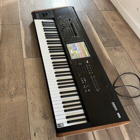 Piano Teclado KORG KRONOS2 Novo de 88 Teclas