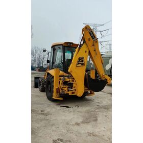 Usado JCB 3CX ocupado em ambas as extremidades