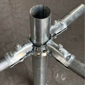Pince Universelle pour Rail de Clôture, Pince Universelle pour Poteau de Clôture, Fabricant de Pièces de Quincaillerie pour Clôtures Métalliques