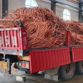 Déchets de fil de cuivre de la meilleure qualité de Millberry, pureté 99,99%, catégorie lumineuse, vrac en stock, expédition rapide