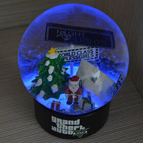 Illuminated LED Snow Globe Design